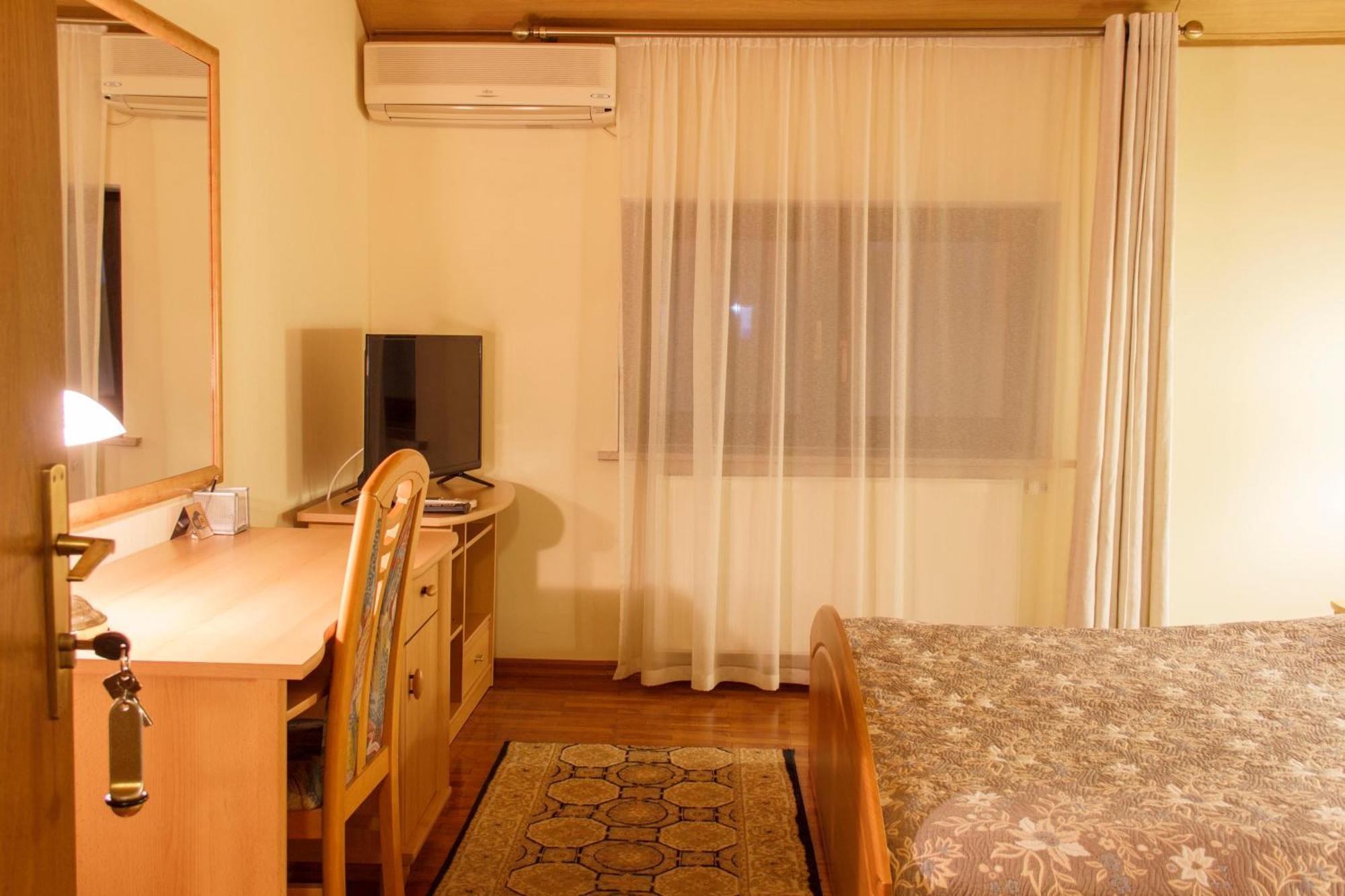 Starye Bendery Hotel Exterior foto